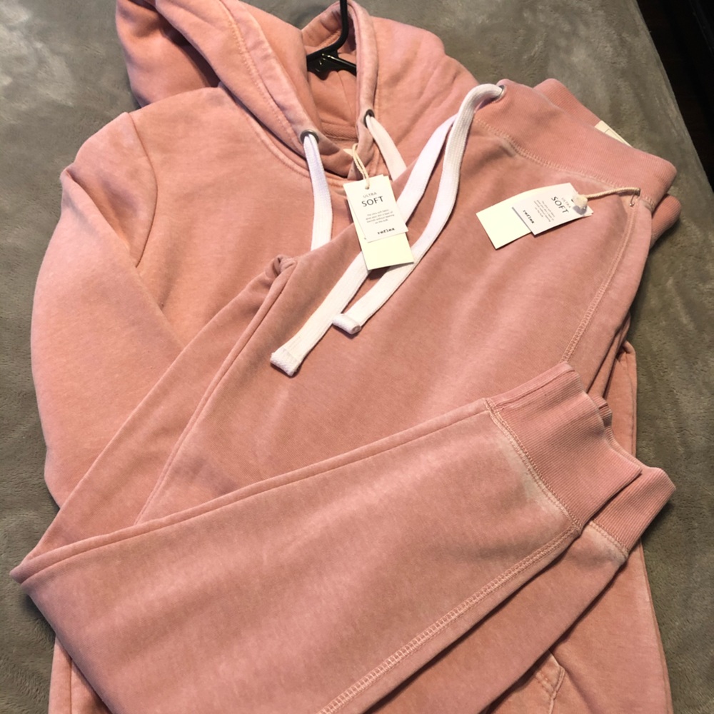 2 Fashion nova  SETS ( BOTH )